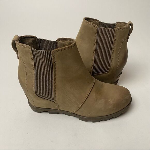 Shoes Flats By Sorel In Grey & Tan, Size: 7